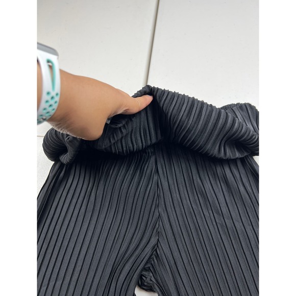 Love Cameron LA Women LARGE Black Pleated Stretch Flare Bottom Pants Elastic - Picture 6 of 6